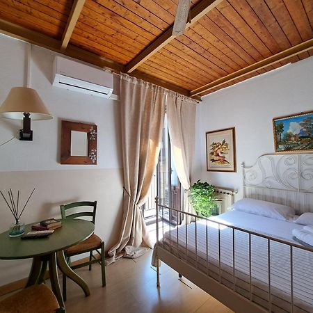 I Vespri Bed & Breakfast Katanya Dış mekan fotoğraf