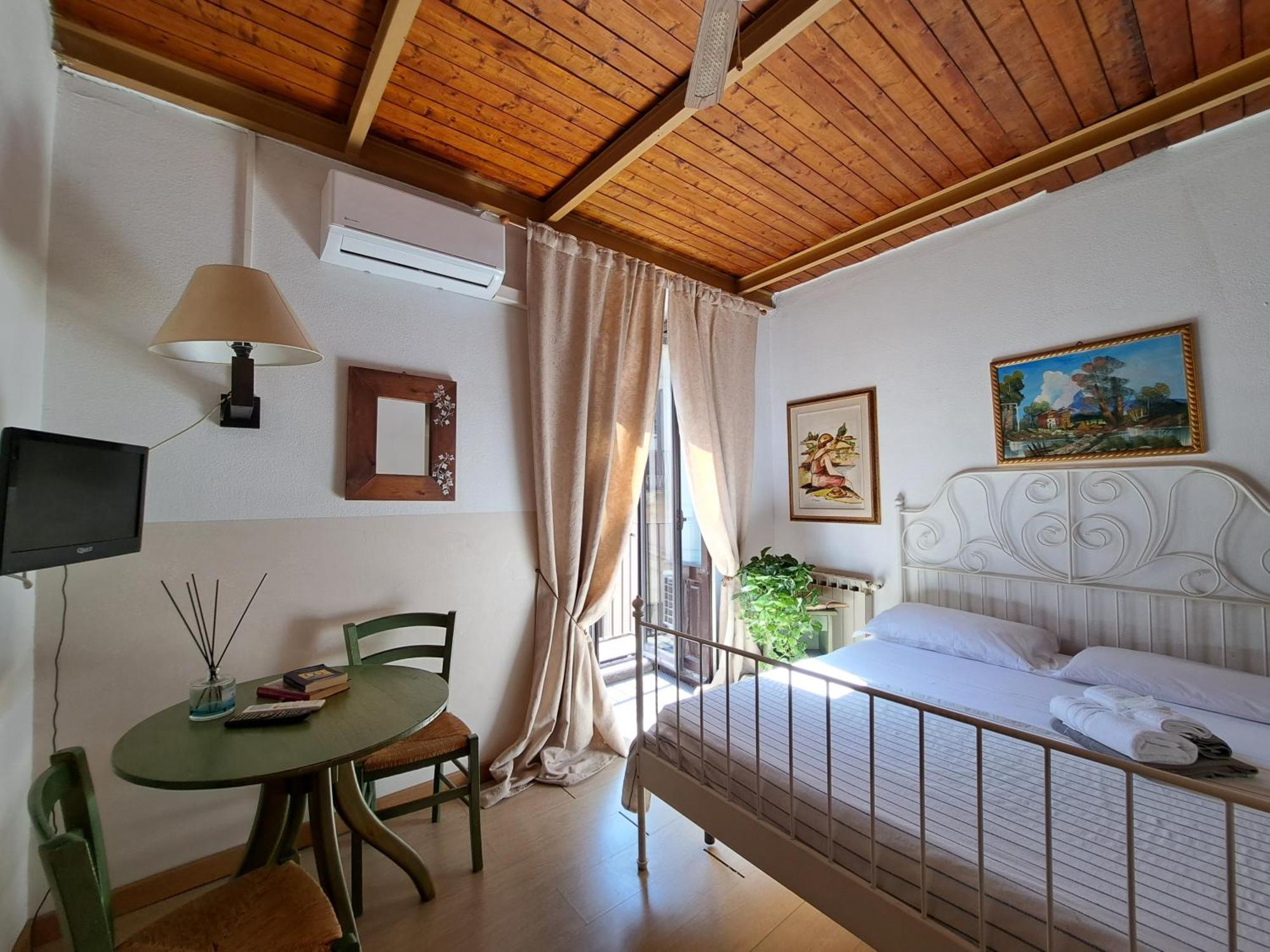 I Vespri Bed & Breakfast Katanya Dış mekan fotoğraf