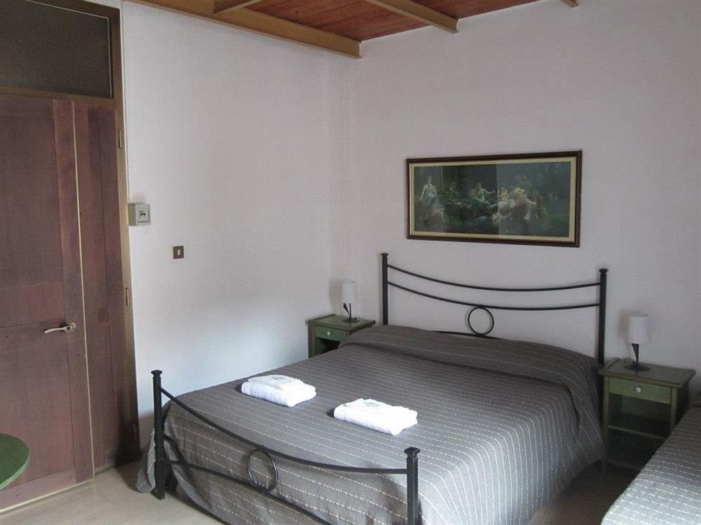 I Vespri Bed & Breakfast Katanya Dış mekan fotoğraf